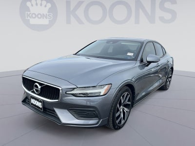 2020 Volvo S60 T6 Momentum