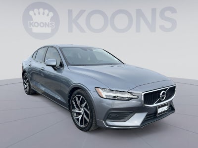 2020 Volvo S60 T6 Momentum