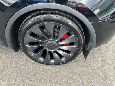 2024 Tesla Model Y Performance