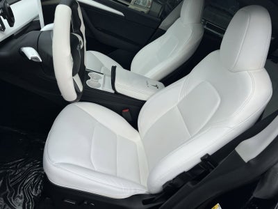 2024 Tesla Model Y Performance