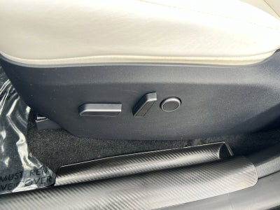 2024 Tesla Model Y Performance