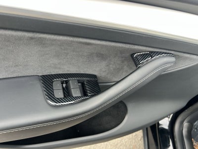 2024 Tesla Model Y Performance