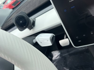 2024 Tesla Model Y Performance