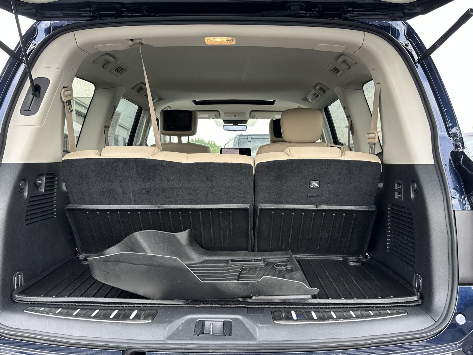 2023 Nissan Armada Platinum