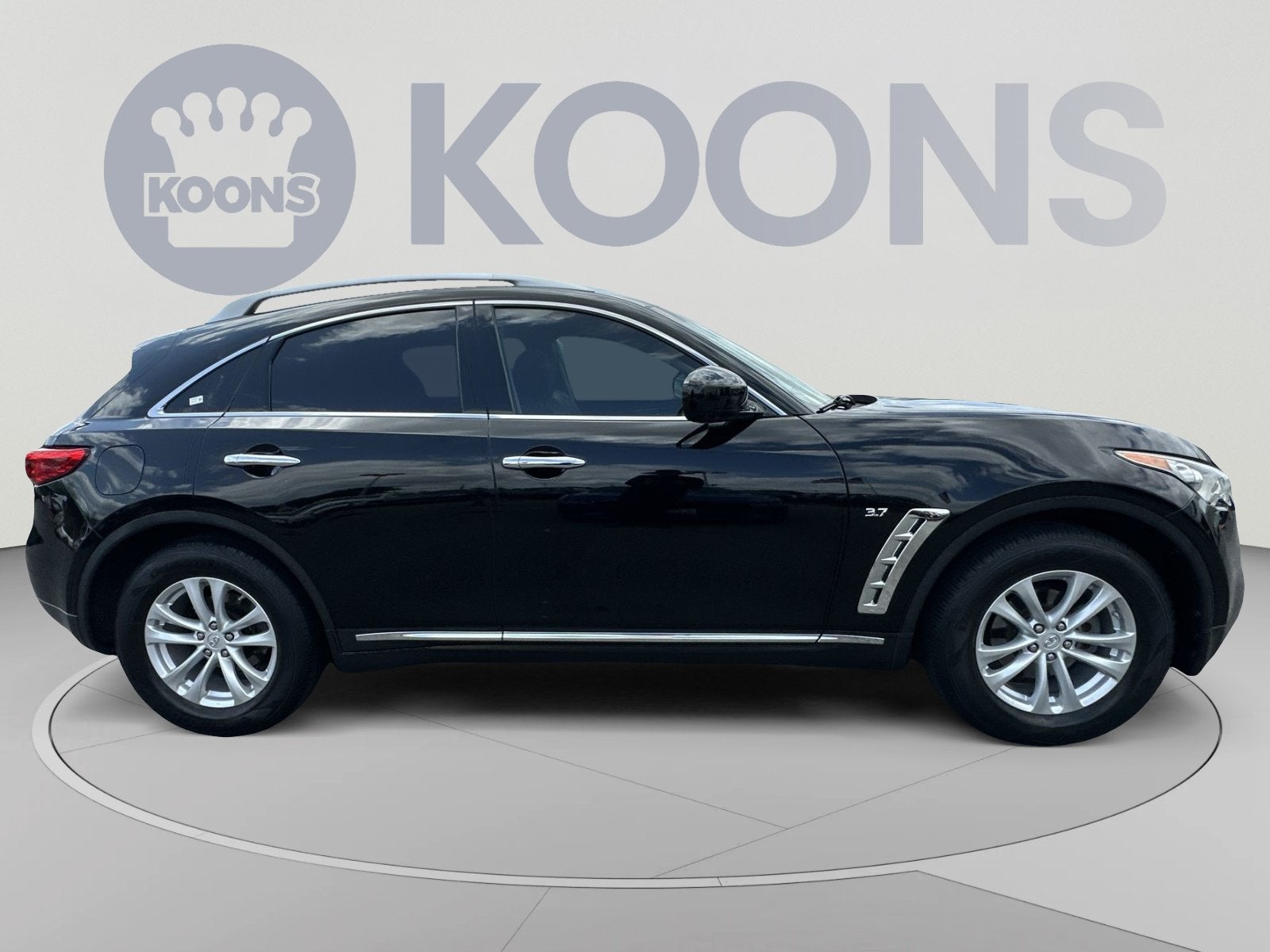 2015 INFINITI QX70 Base