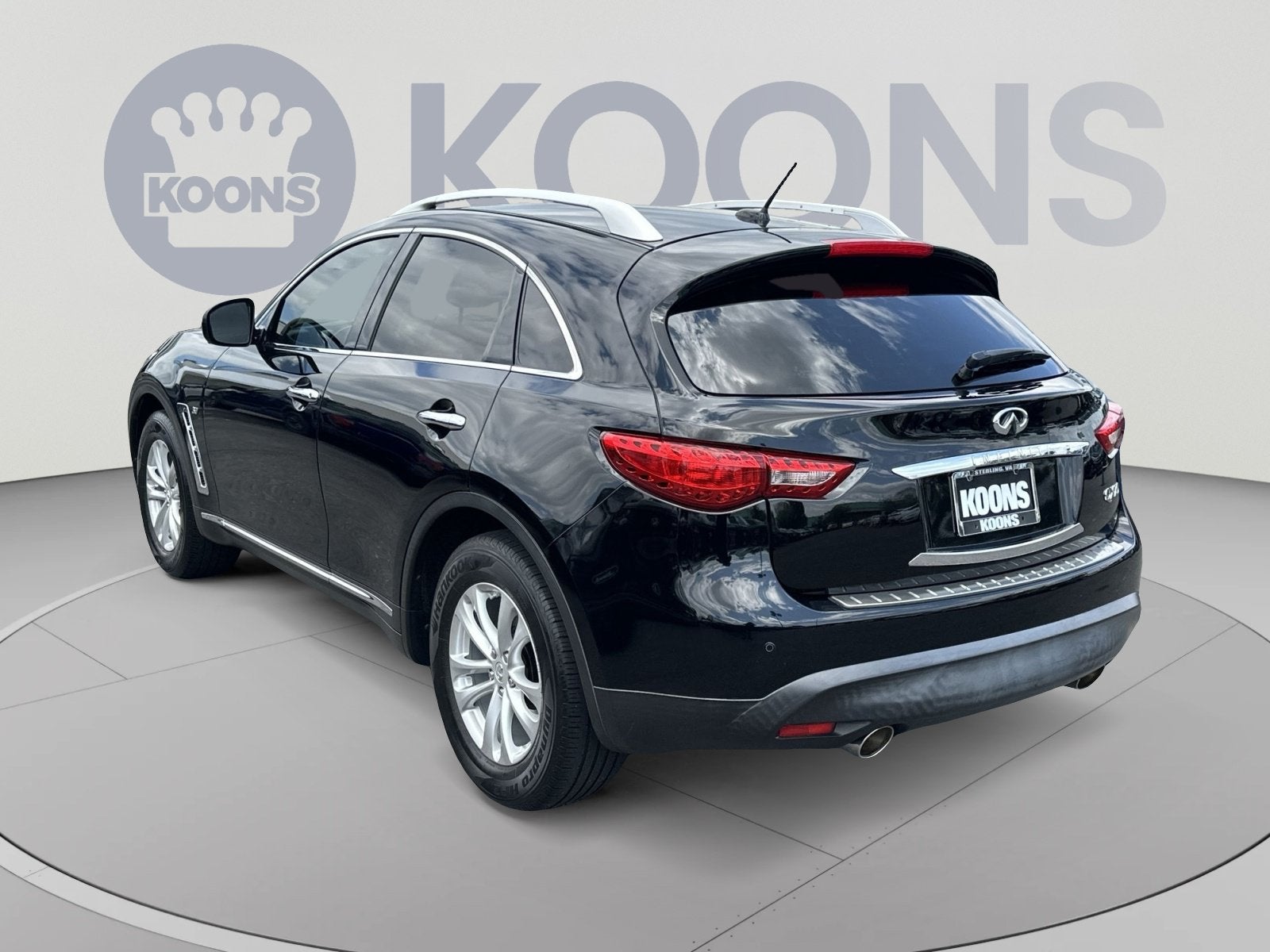 2015 INFINITI QX70 Base