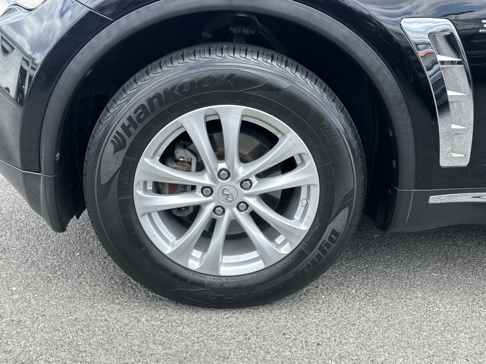 2015 INFINITI QX70 Base