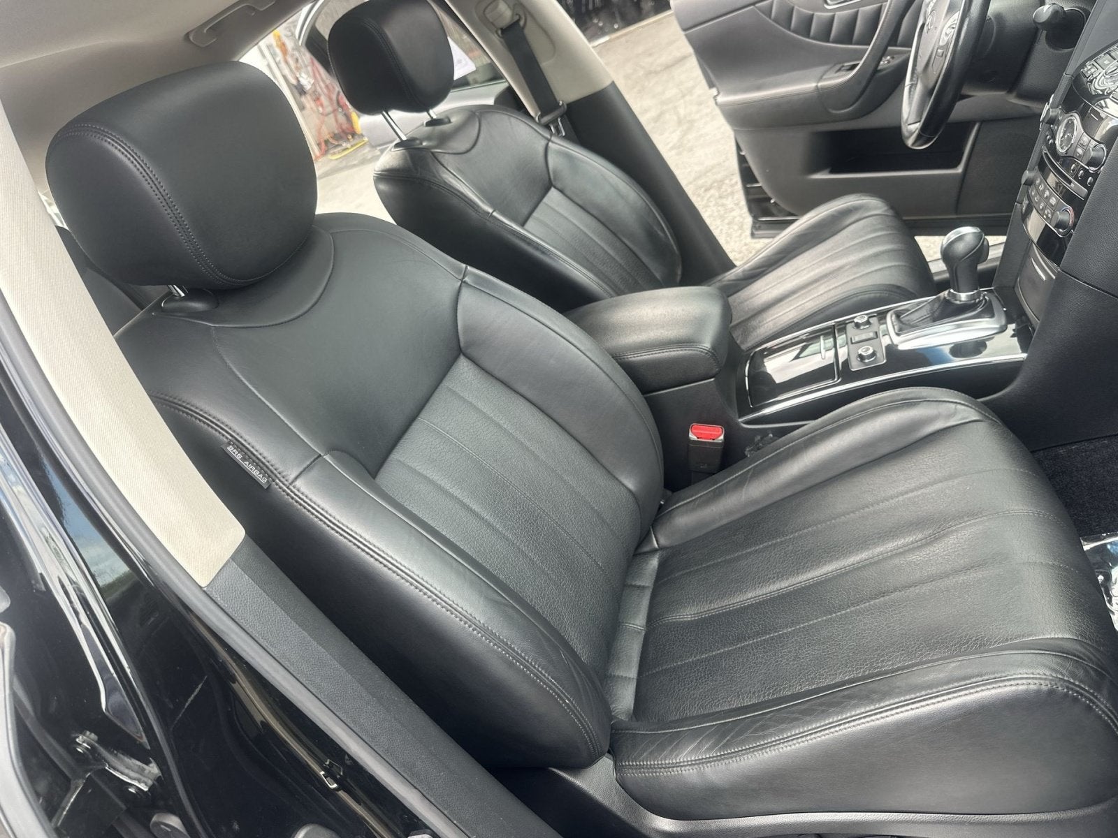 2015 INFINITI QX70 Base