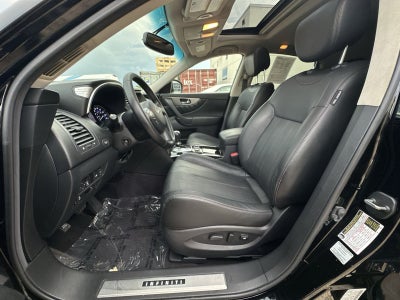 2017 INFINITI QX70 Base