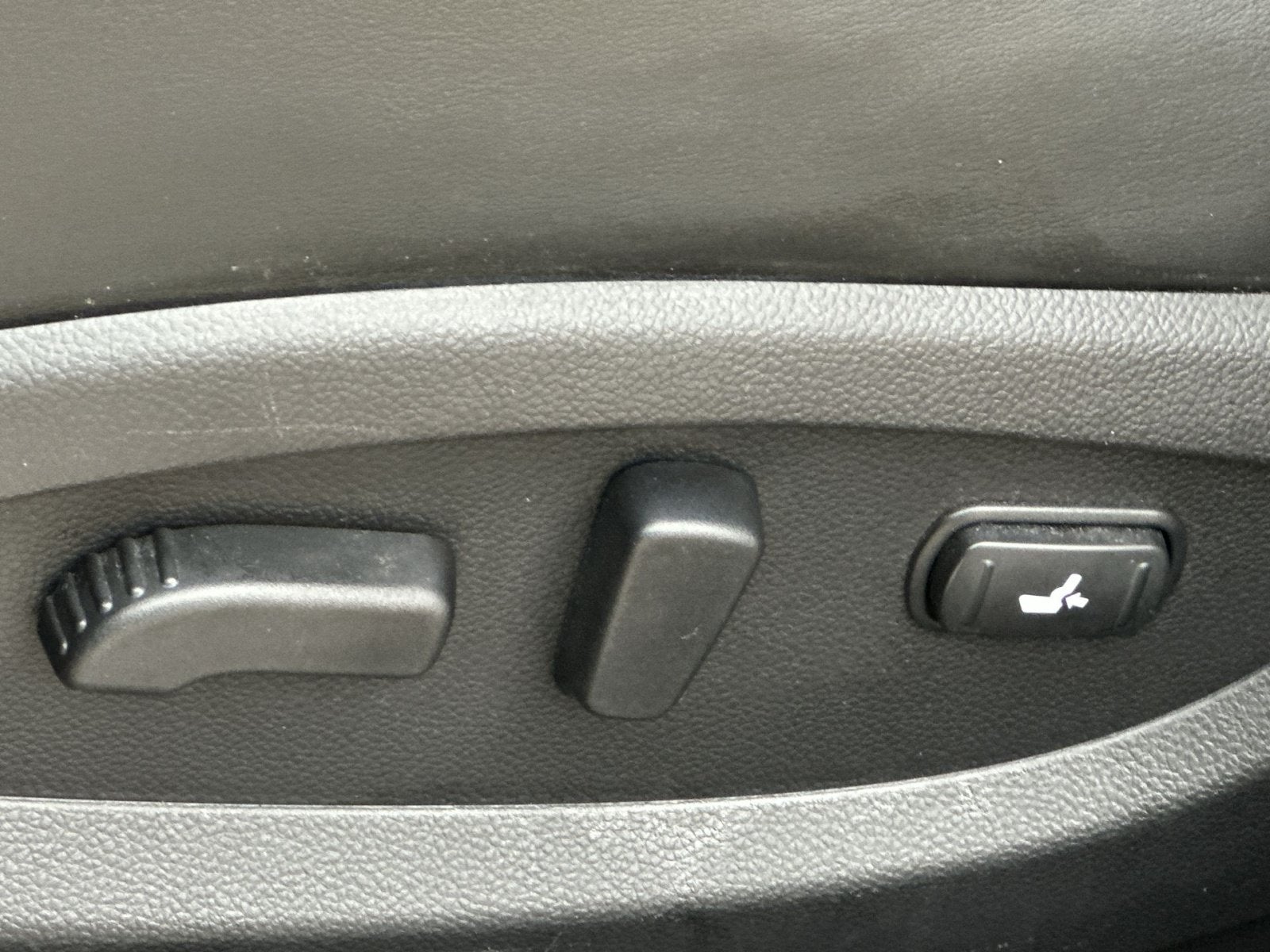 2017 INFINITI QX70 Base