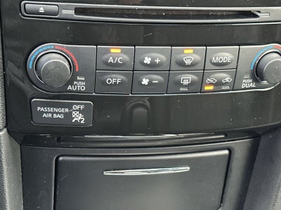 2017 INFINITI QX70 Base