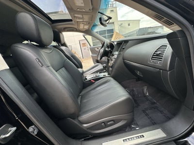 2017 INFINITI QX70 Base