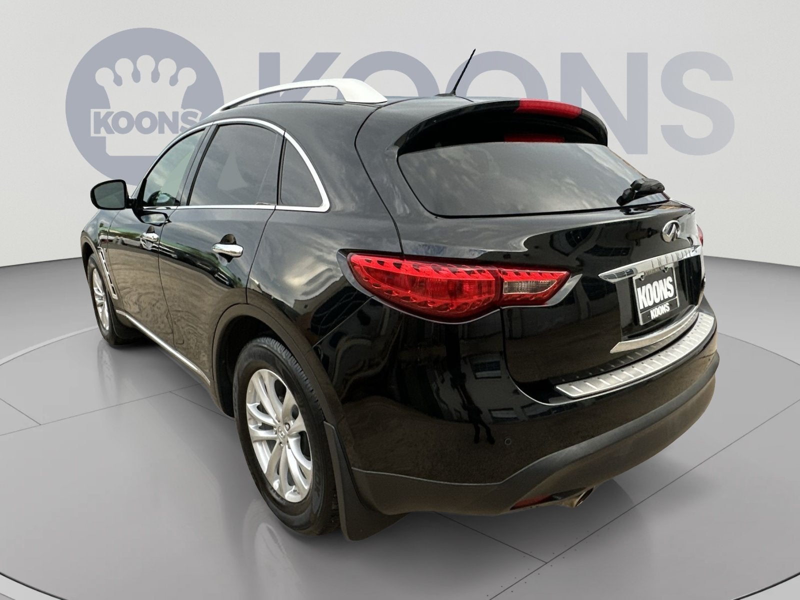 2017 INFINITI QX70 Base