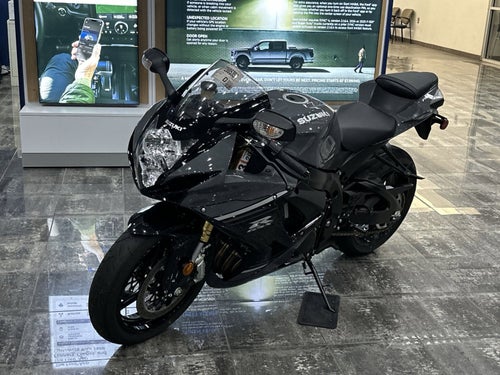 2025 Suzuki GSX-R750 Base