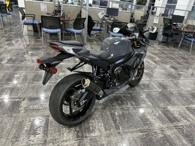 2025 Suzuki GSX-R750 Base