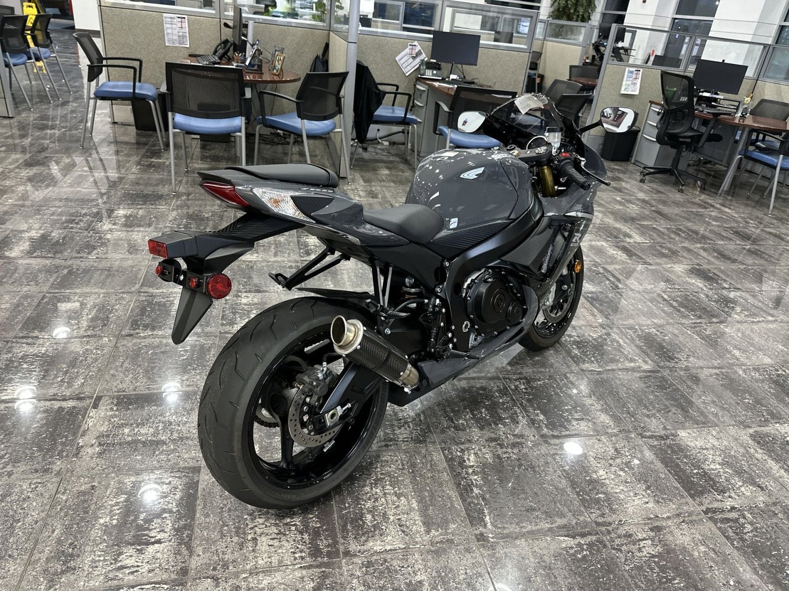 2025 Suzuki GSX-R750 Base