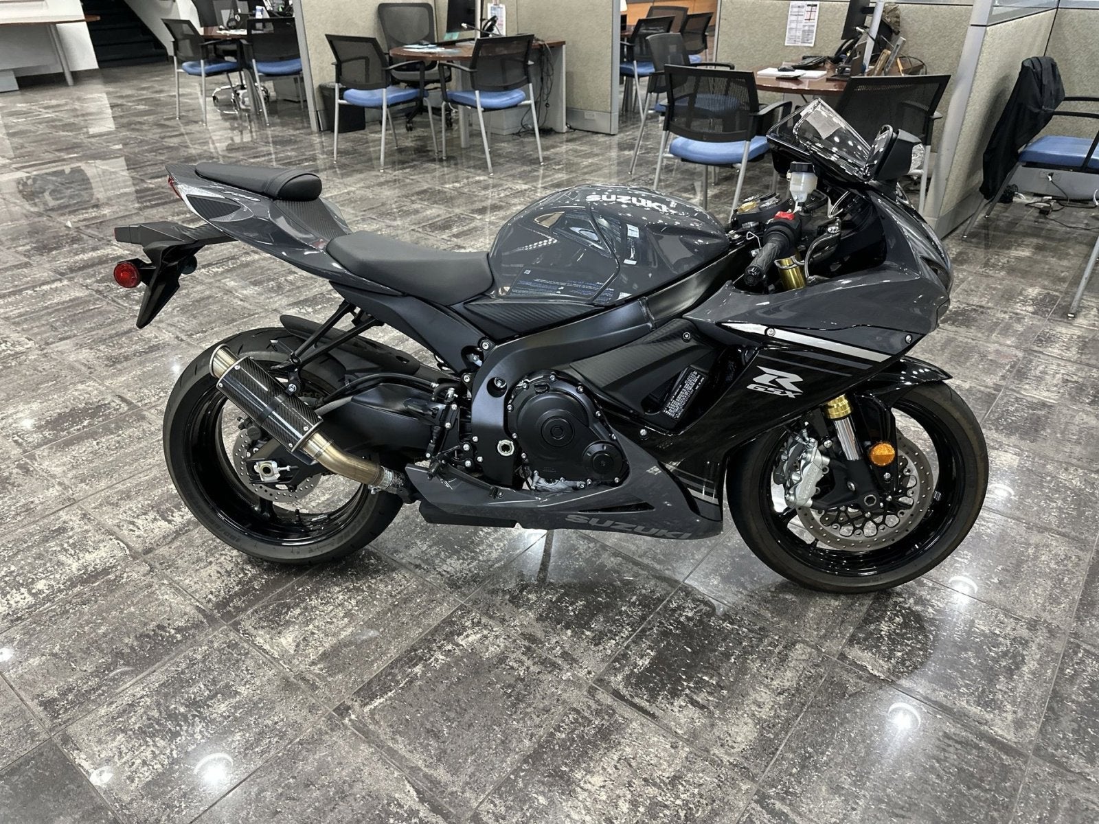 2025 Suzuki GSX-R750 Base