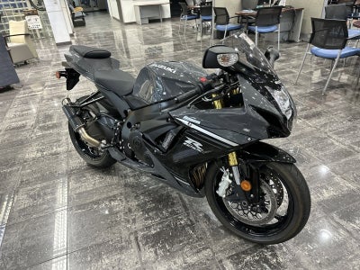 2025 Suzuki GSX-R750 Base