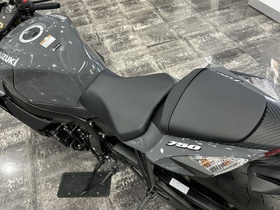 2025 Suzuki GSX-R750 Base