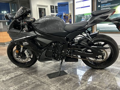 2025 Suzuki GSX-R750 Base