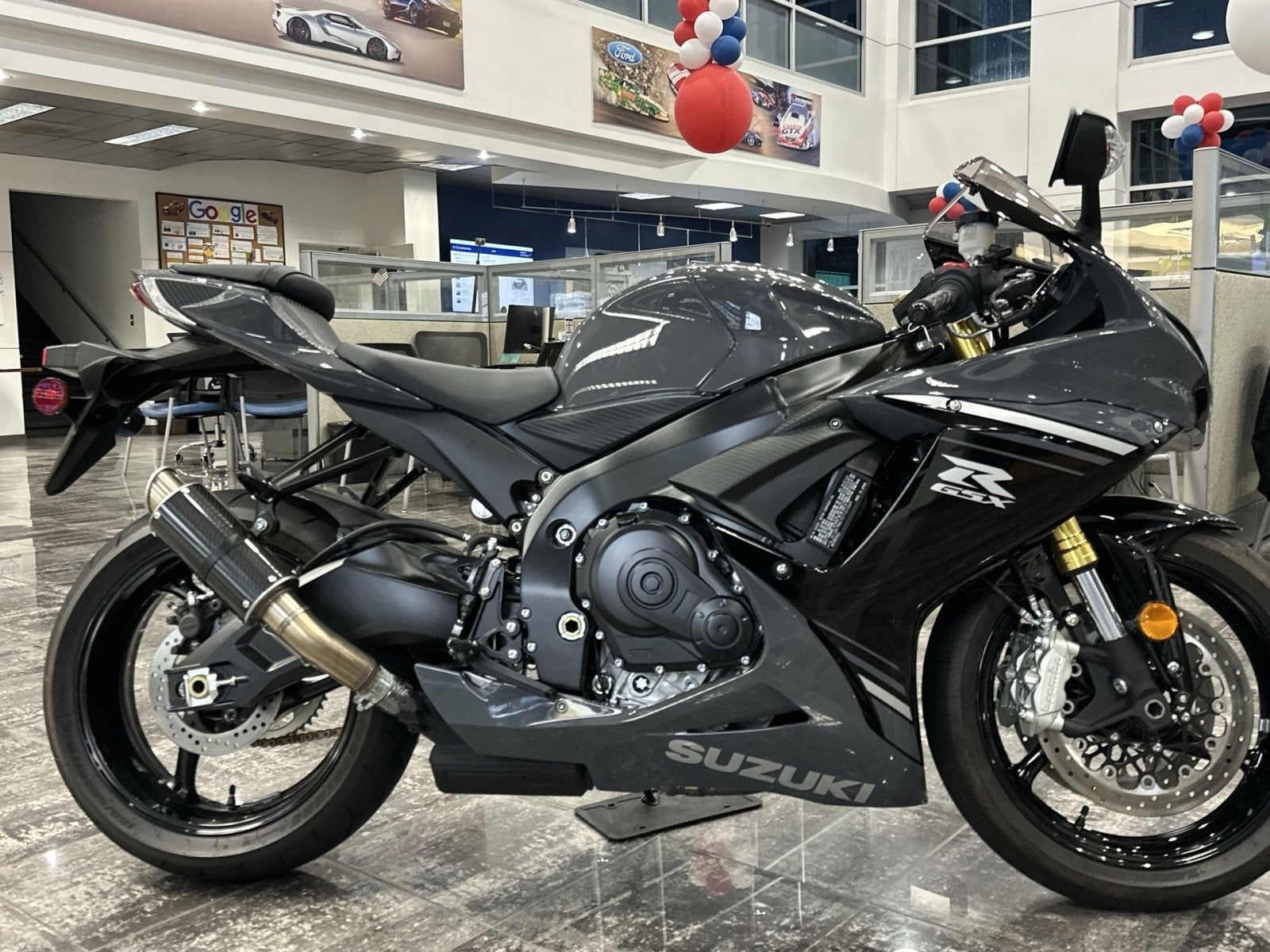 2025 Suzuki GSX-R750 Base