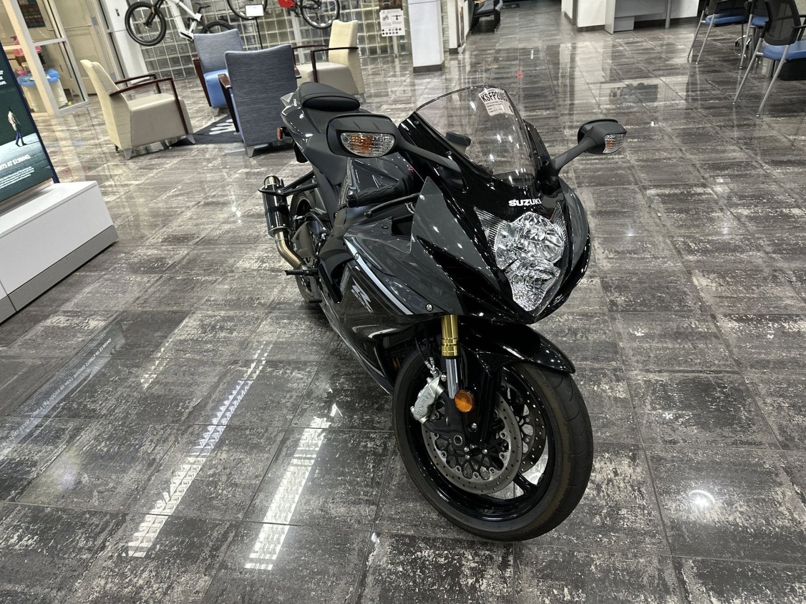 2025 Suzuki GSX-R750 Base