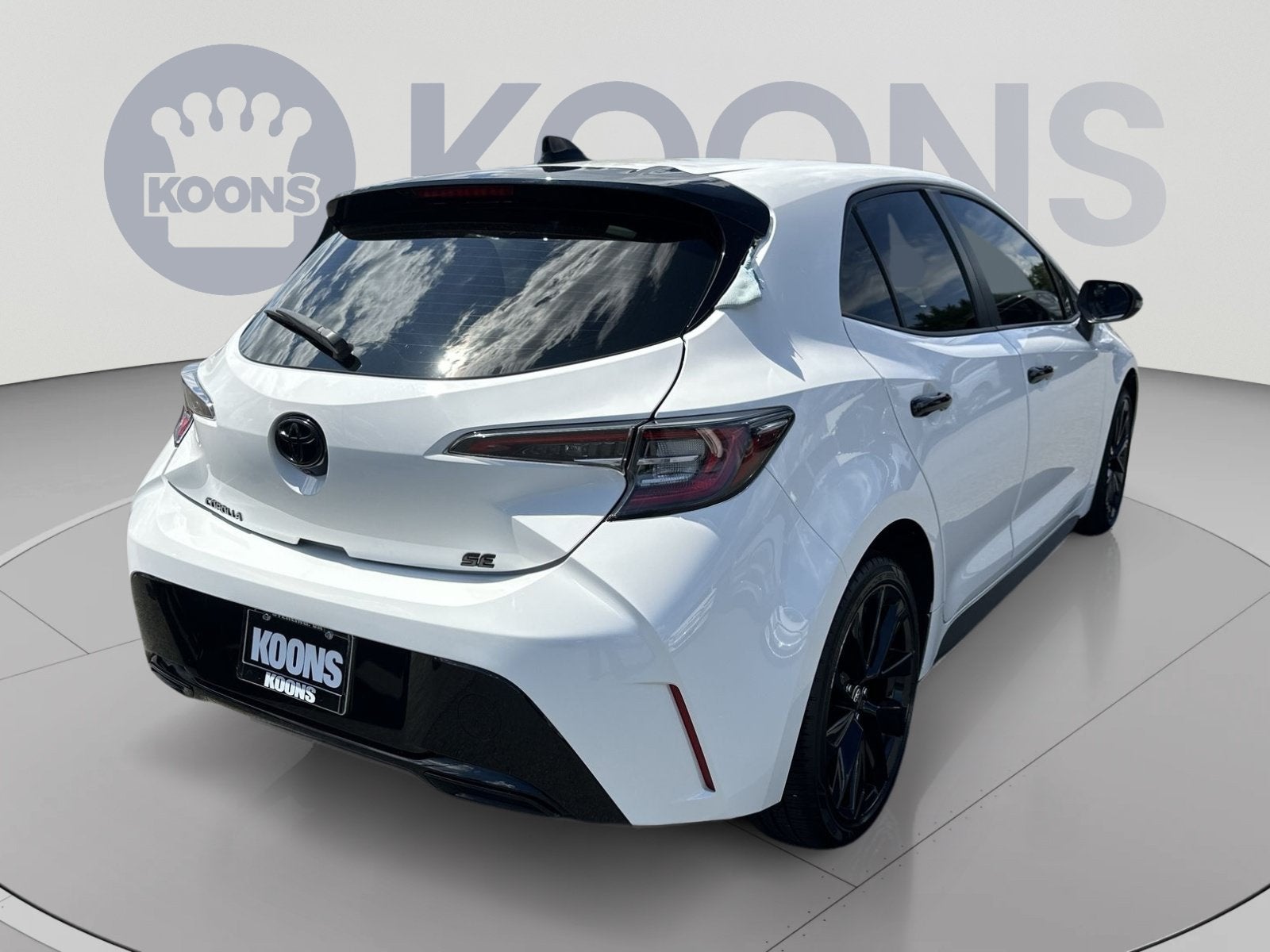 2022 Toyota Corolla Hatchback SE Nightshade Edition