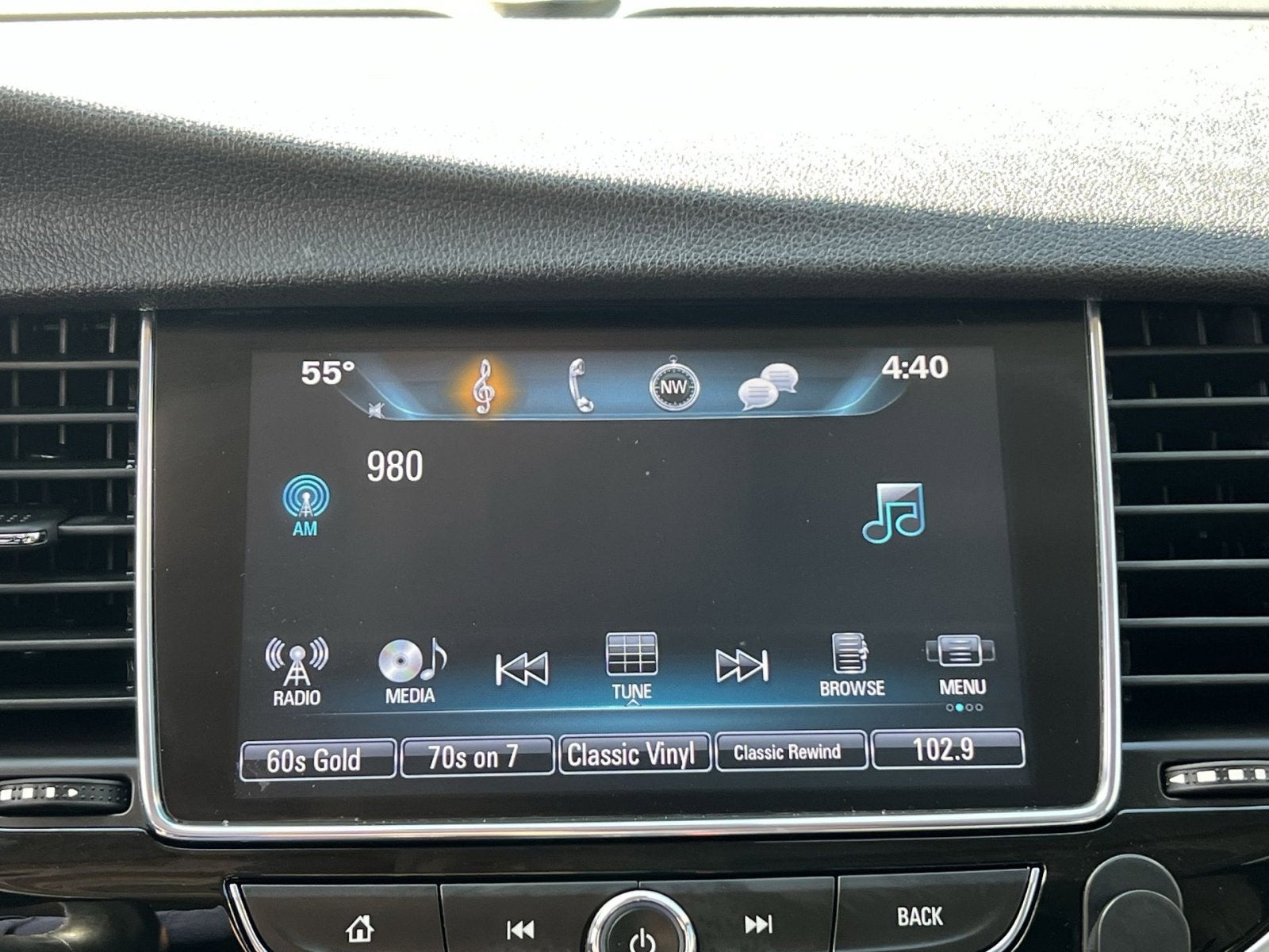2019 Buick Encore Essence