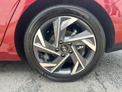 2024 Hyundai Elantra Limited