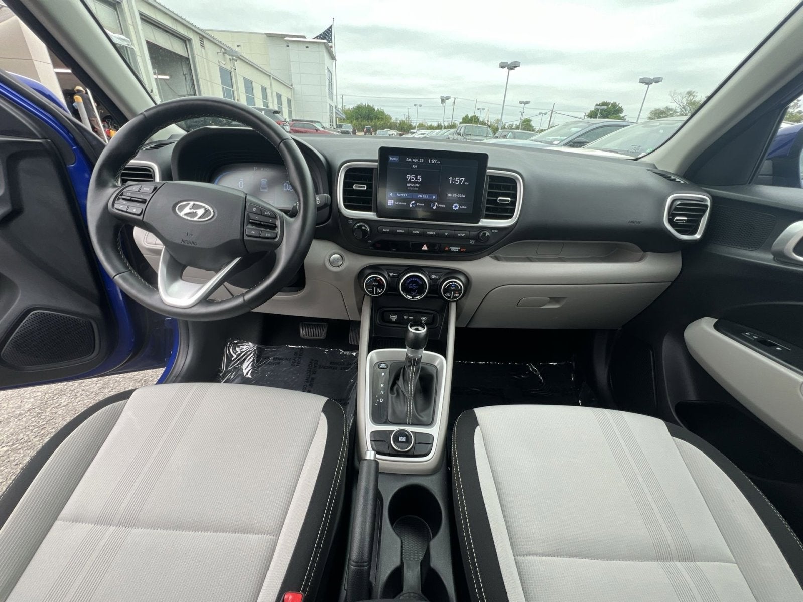 2025 Hyundai Venue SEL