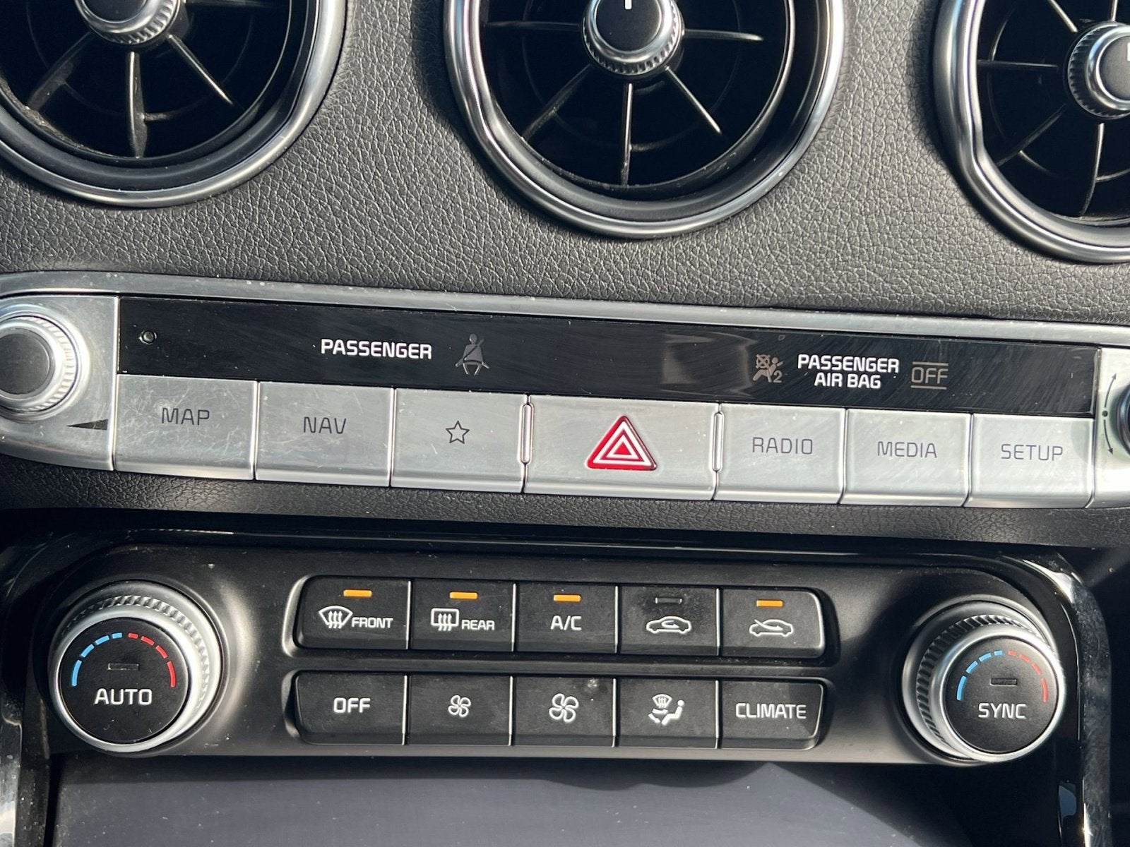 2022 Kia Stinger GT1