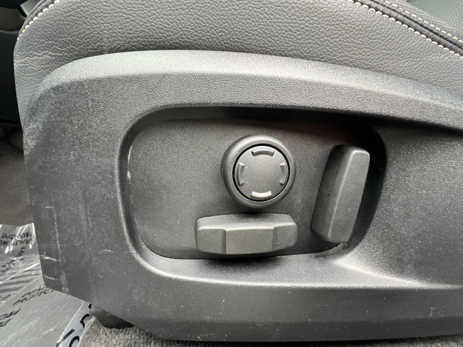 2024 Jaguar F-PACE P250 R-Dynamic S