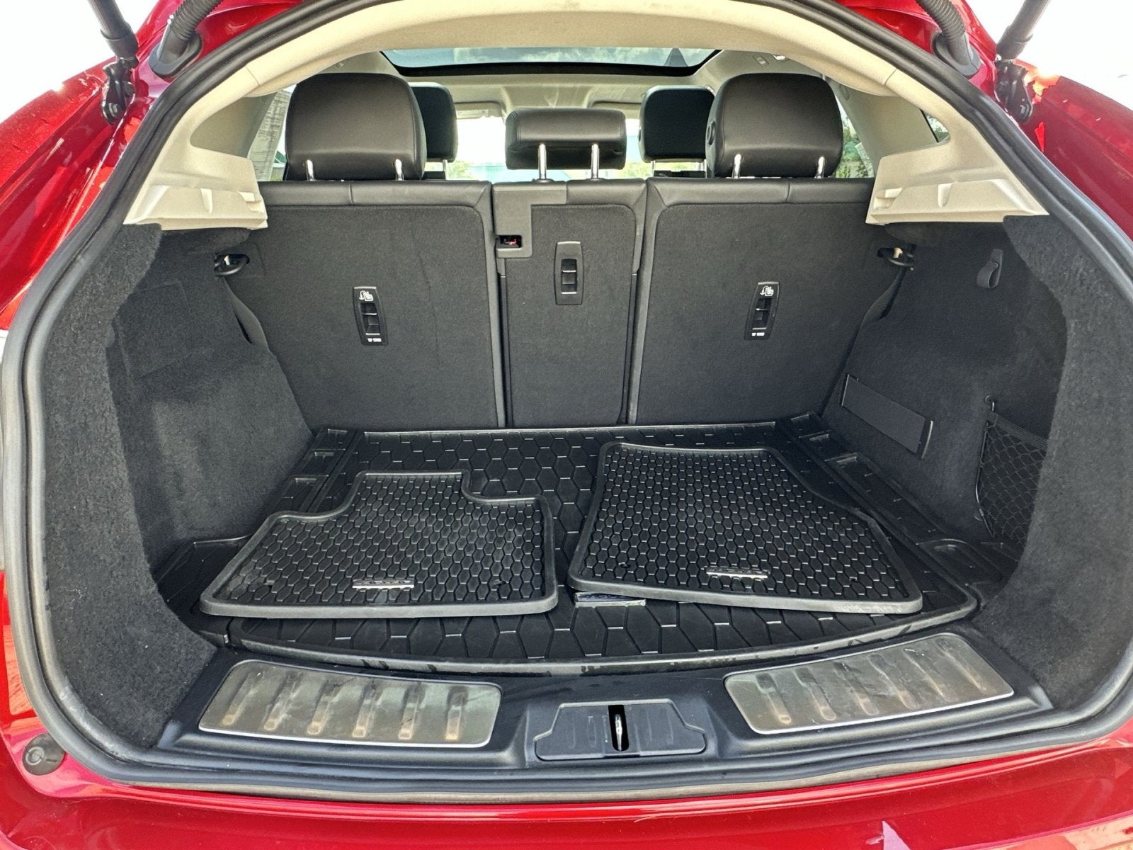 2022 Jaguar E-PACE P250 SE