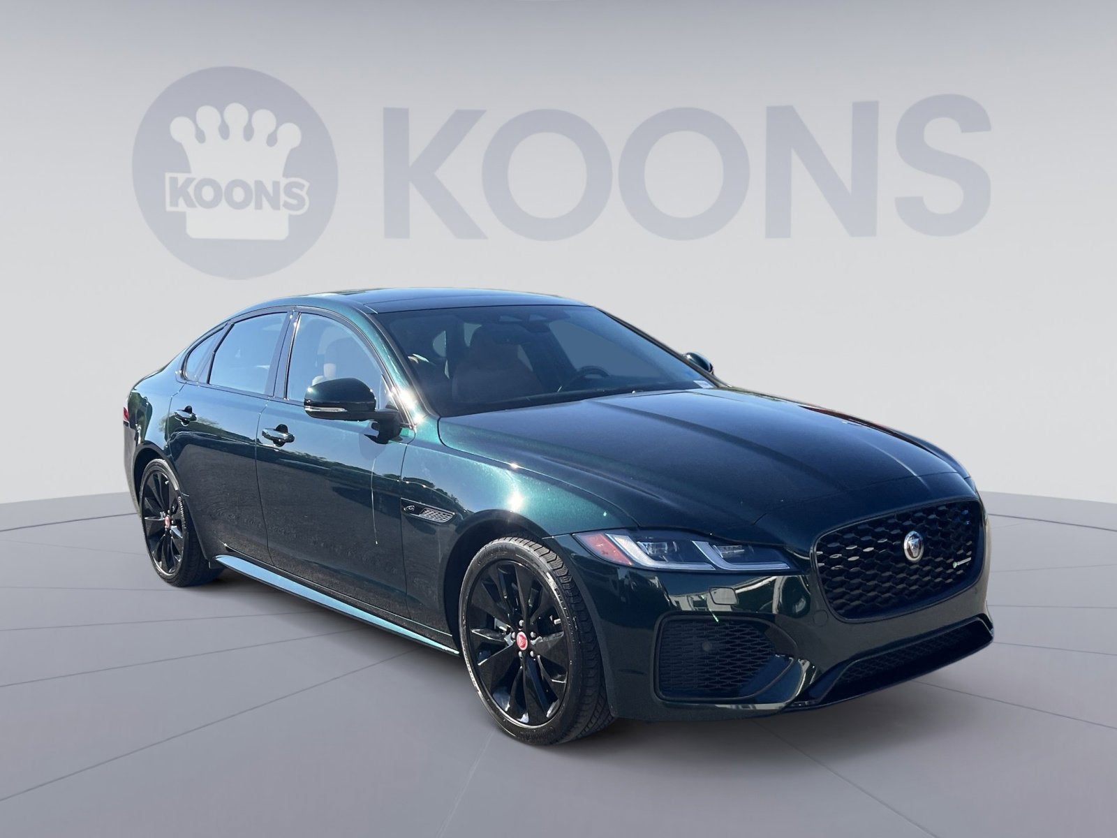 2022 Jaguar XF R-Dynamic SE