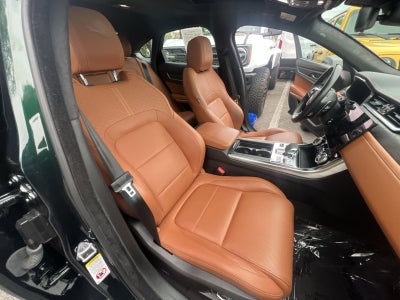2022 Jaguar XF R-Dynamic SE