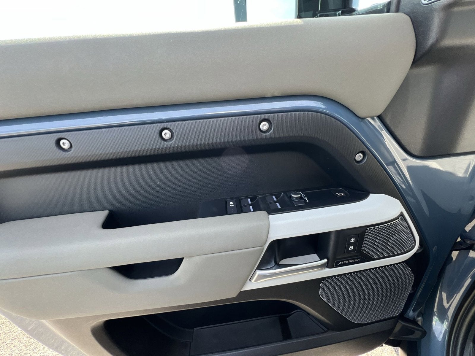 2022 Land Rover Defender 110 S