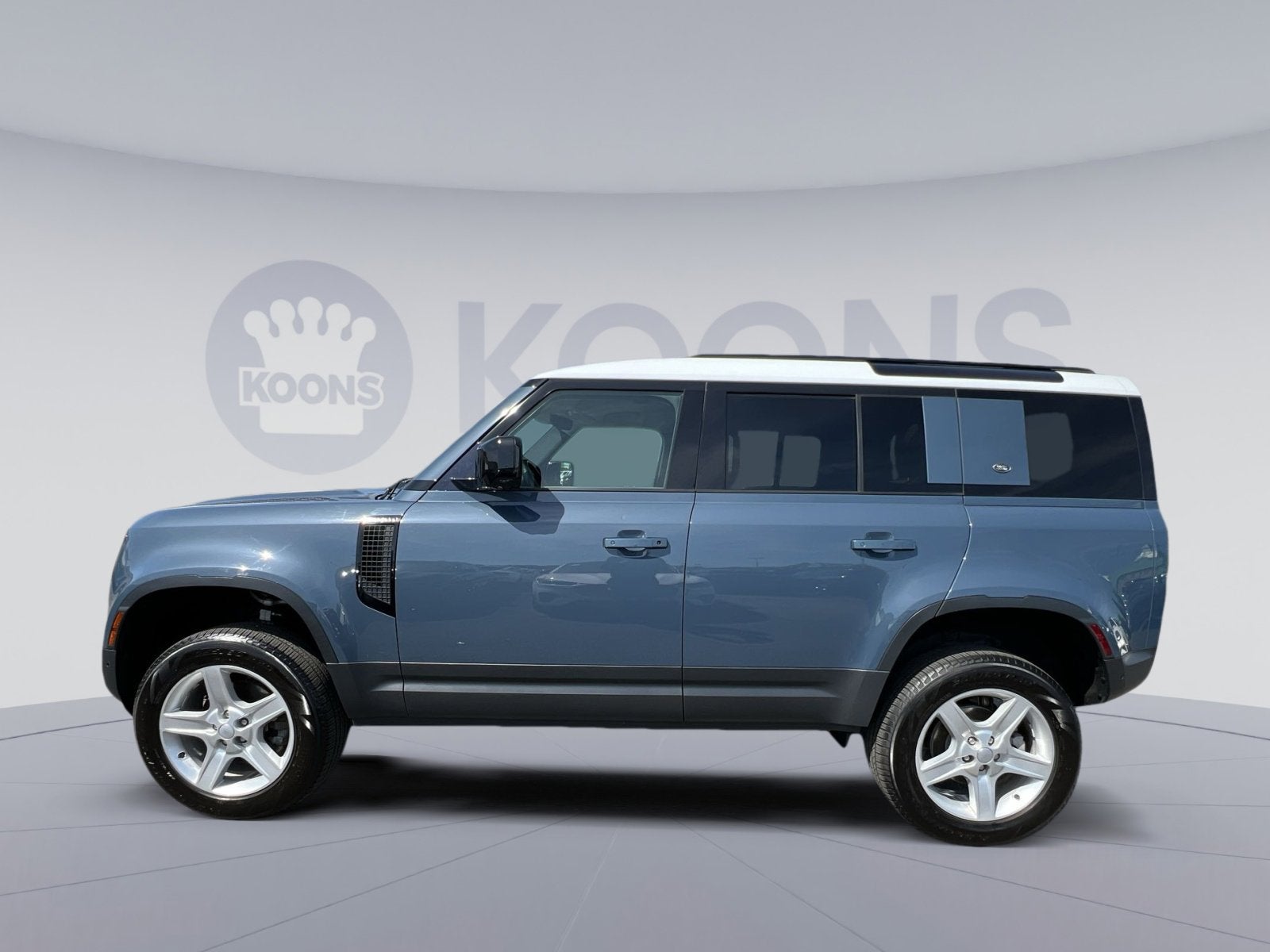 2022 Land Rover Defender 110 S