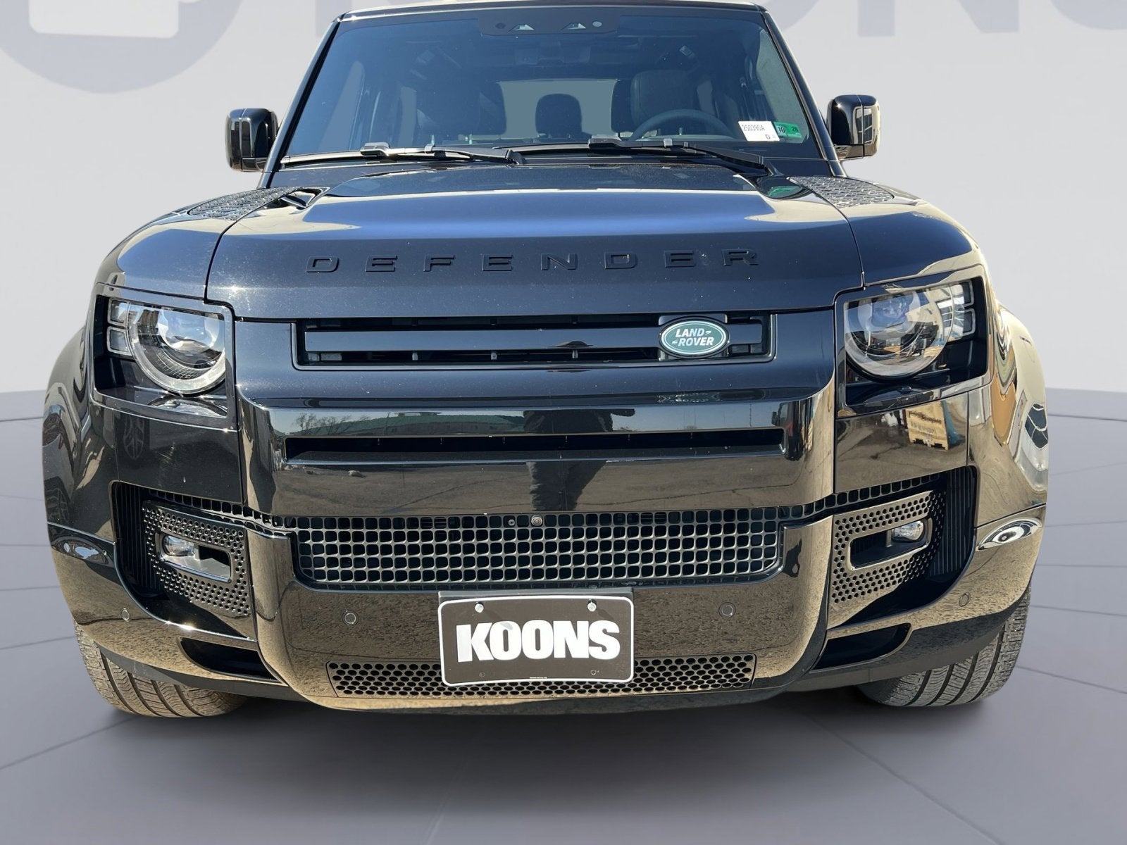 2023 Land Rover Defender 90 V8