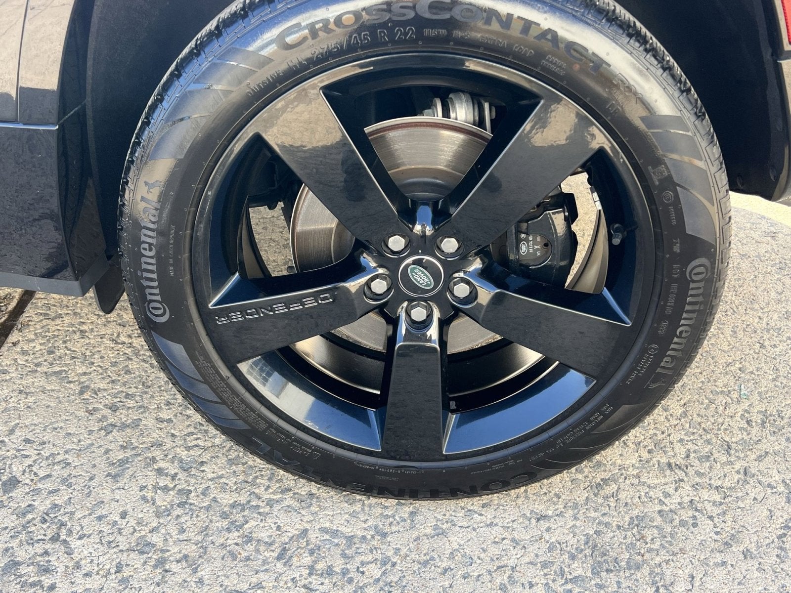 2023 Land Rover Defender 90 V8