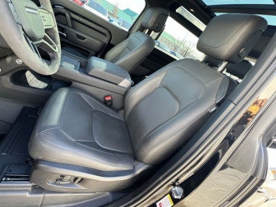 2023 Land Rover Defender 90 V8