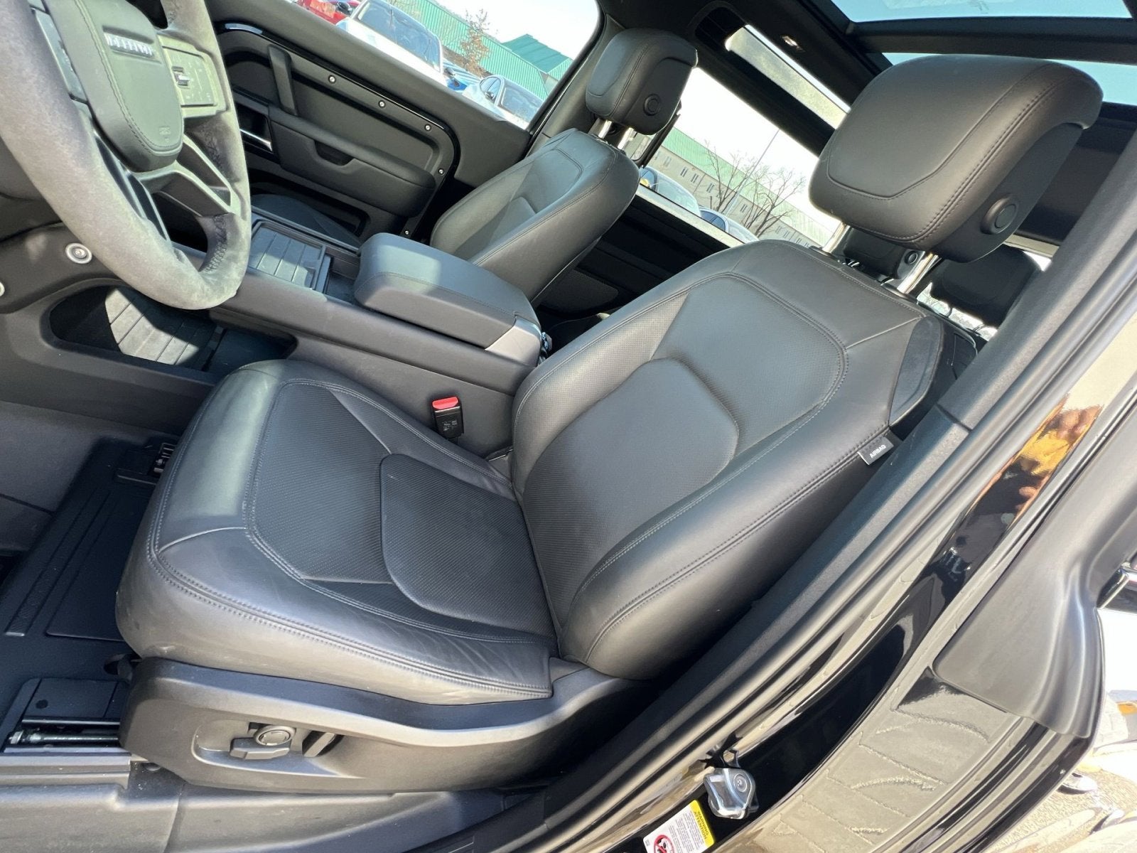 2023 Land Rover Defender 90 V8