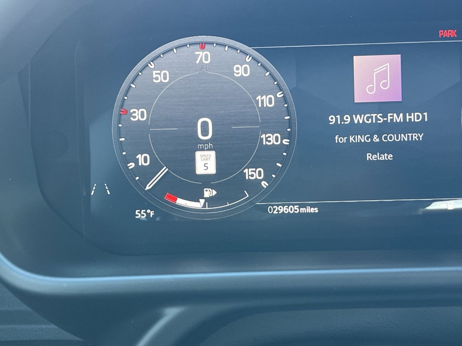 2023 Land Rover Defender 90 V8