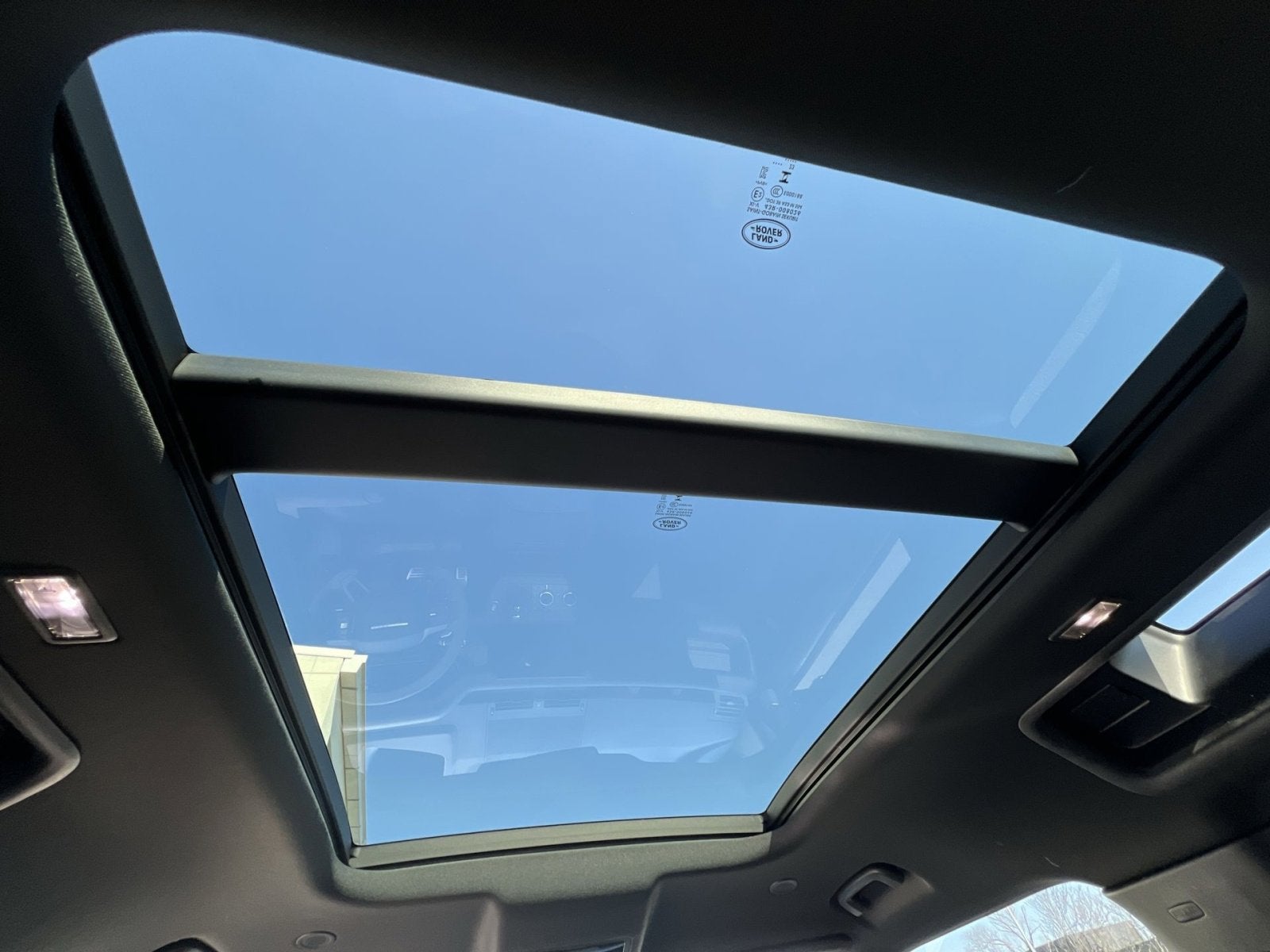 2023 Land Rover Defender 90 V8