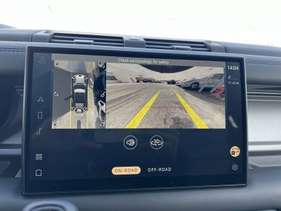 2025 Land Rover Defender 110 V8