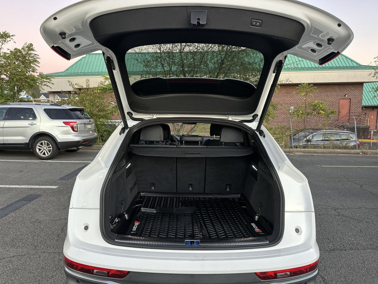2023 Audi SQ5 Sportback Premium Plus
