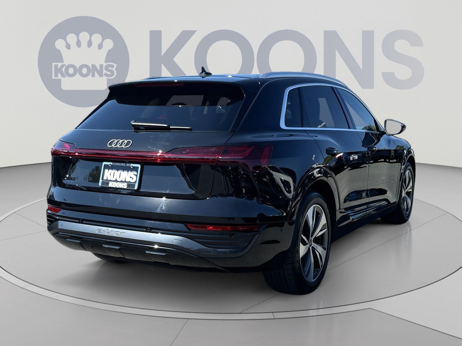 2024 Audi Q8 e-tron Premium Plus
