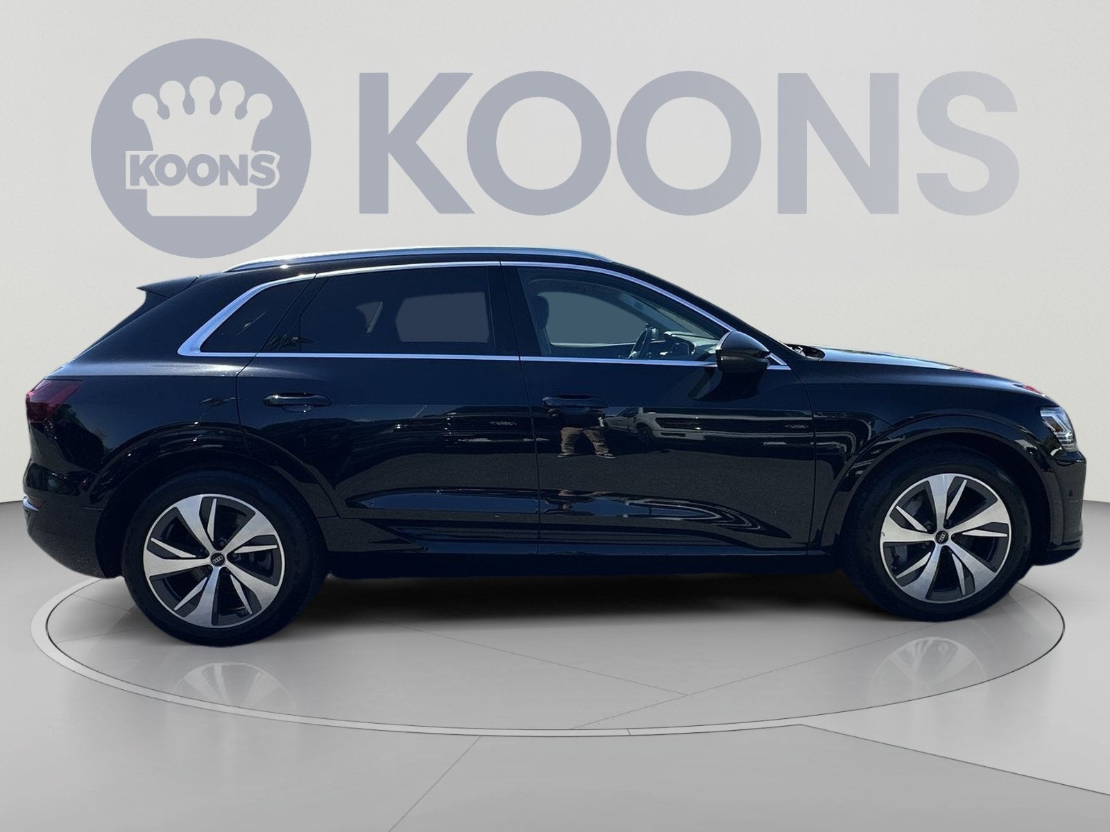 2024 Audi Q8 e-tron Premium Plus