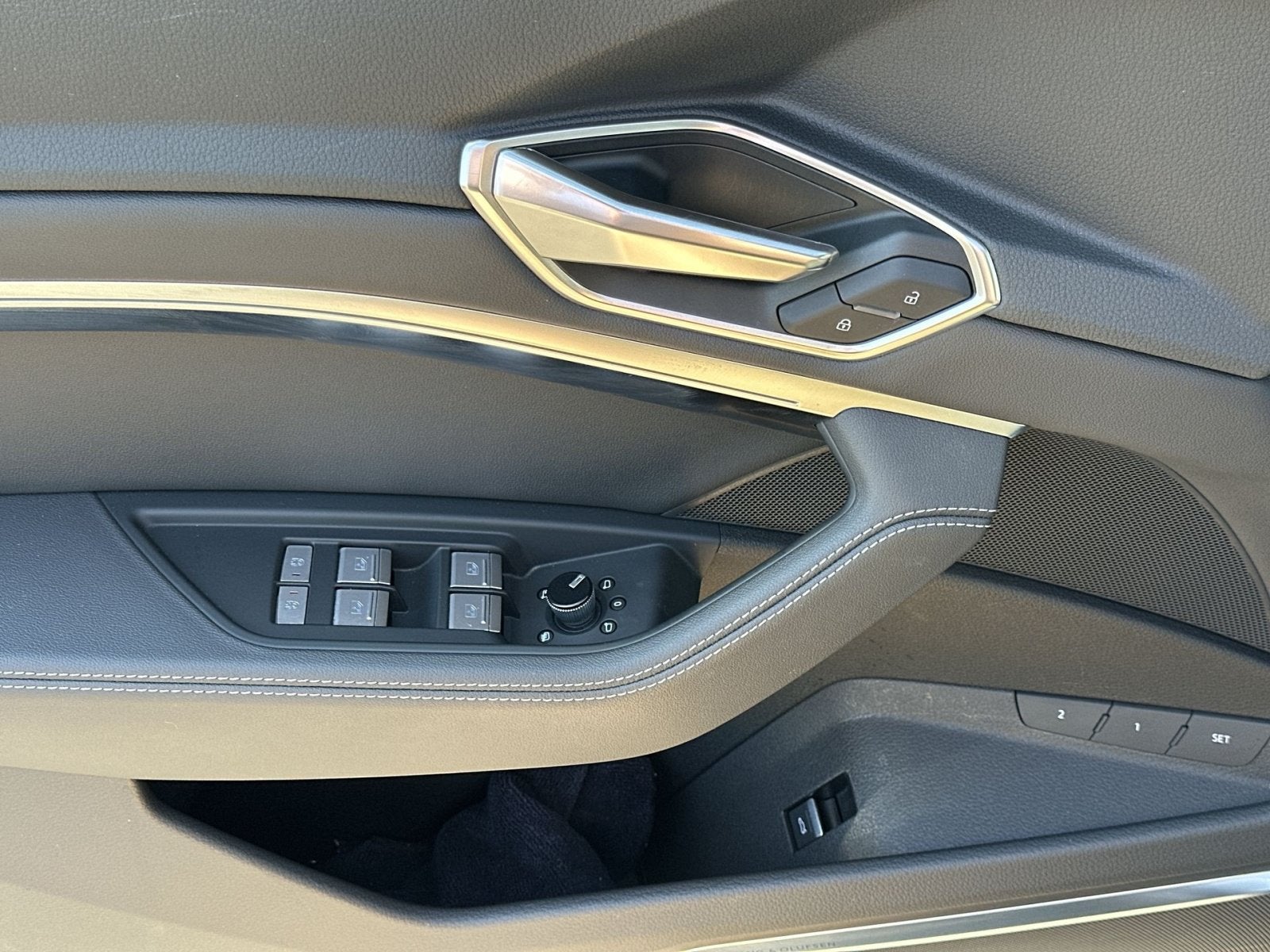 2024 Audi Q8 e-tron Premium Plus