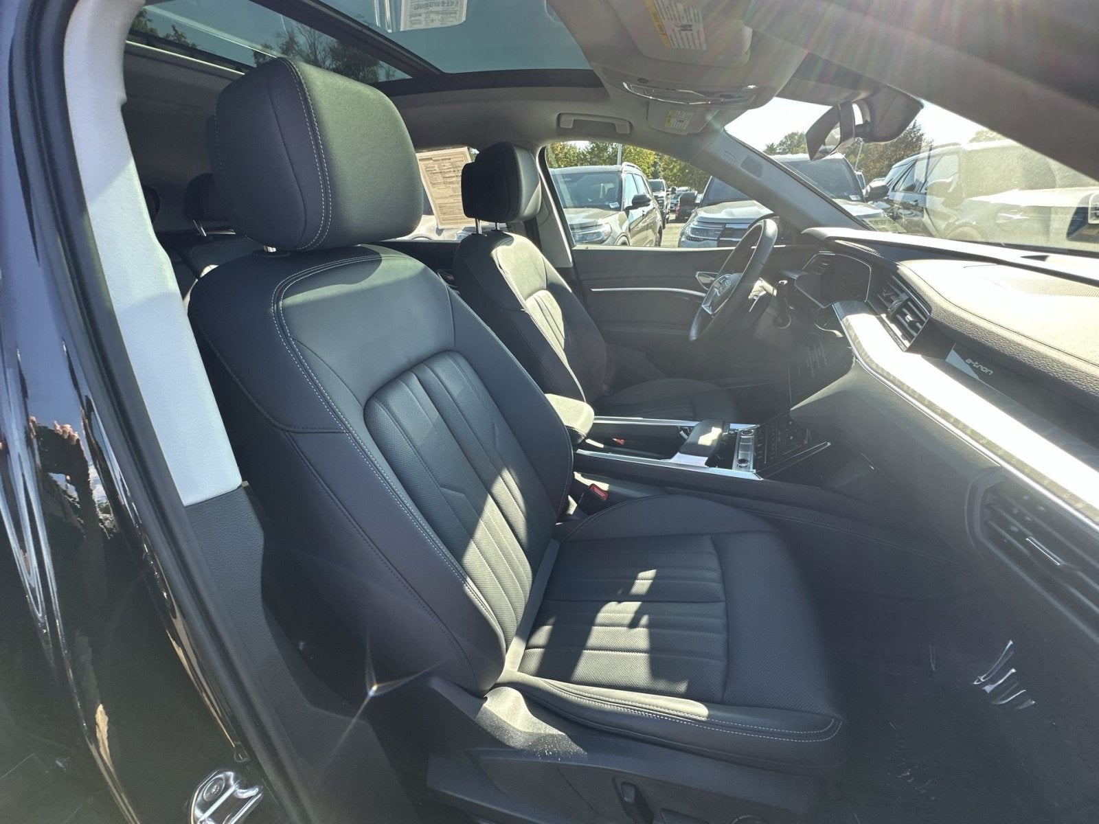 2024 Audi Q8 e-tron Premium Plus