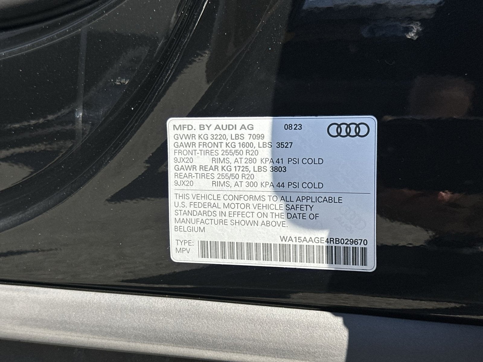 2024 Audi Q8 e-tron Premium Plus